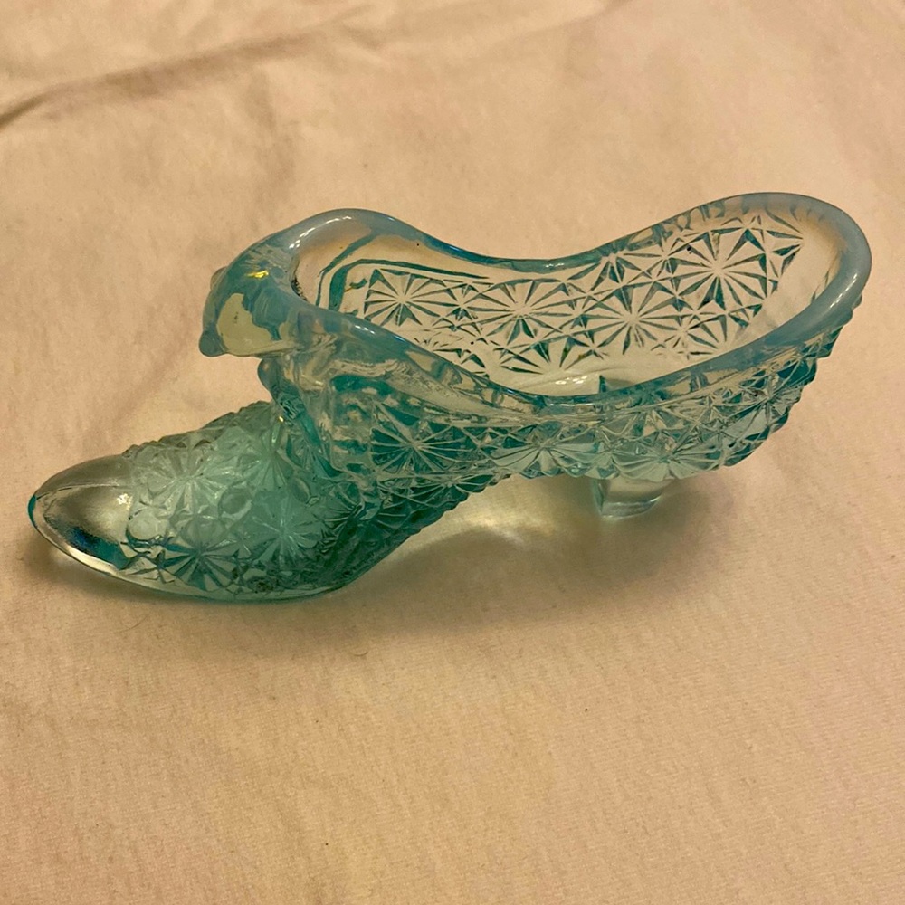 Collectors authentic Fenton handmade glass boot